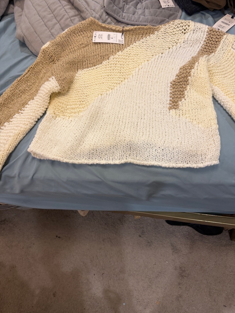 Zara Cream, White & Tan Colorblock Scoop Neck Sweater